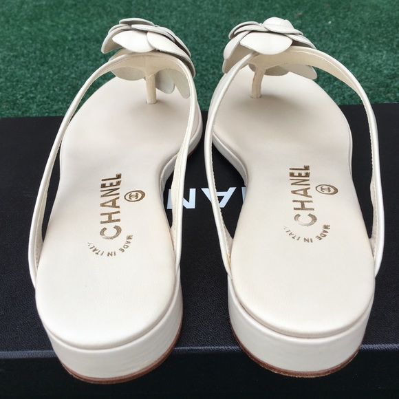 NWT Chanel Camellia Lambskin Sandals Ivory 6.5 - Picture 5 of 8